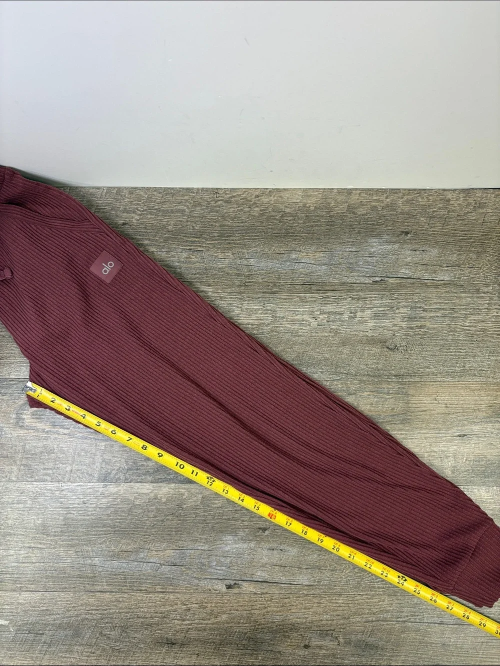 Alo Yoga Muse  Ribbed Jogger Pants Burgundy Truffle Size S